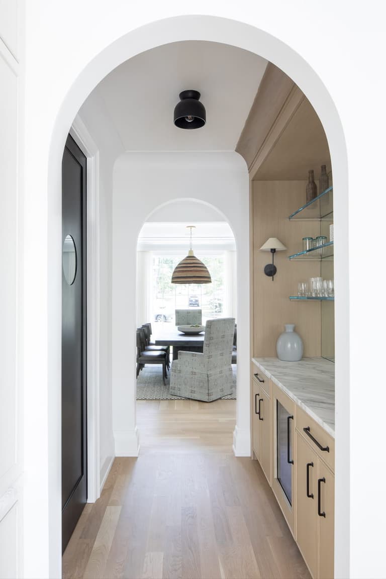 Butlers pantry in a custom new construction home in Westfield, NJ